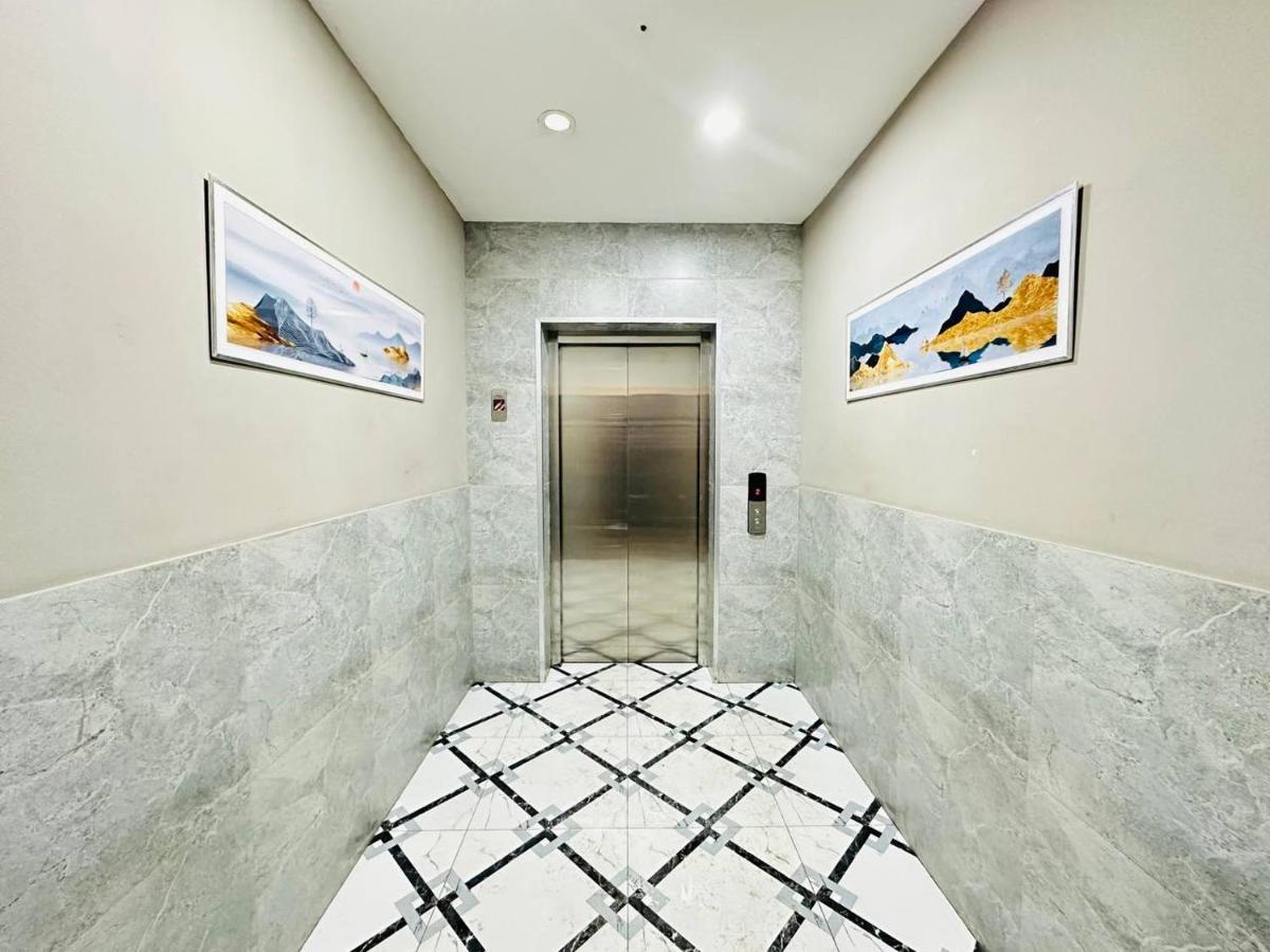 Apartament Central Park In The City Center Ałma Ata Zewnętrze zdjęcie