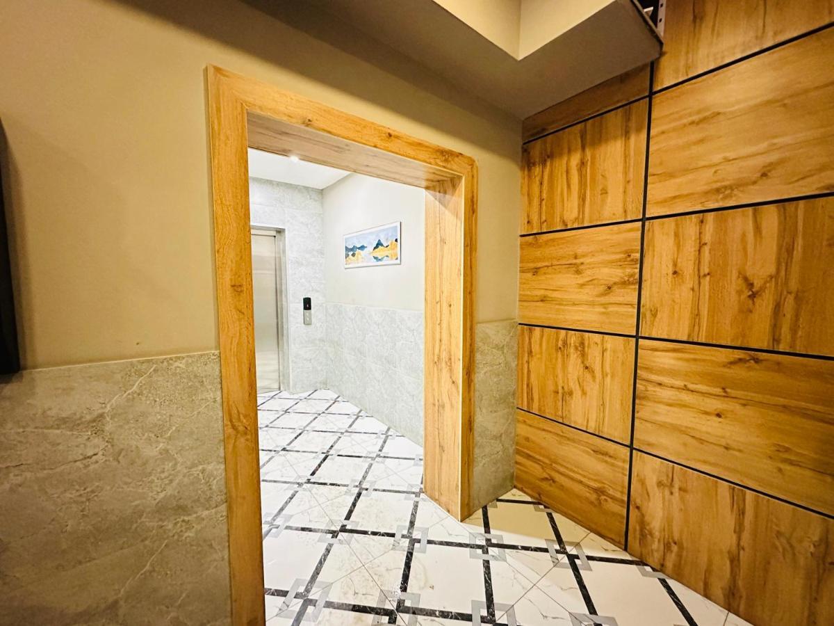 Apartament Central Park In The City Center Ałma Ata Zewnętrze zdjęcie