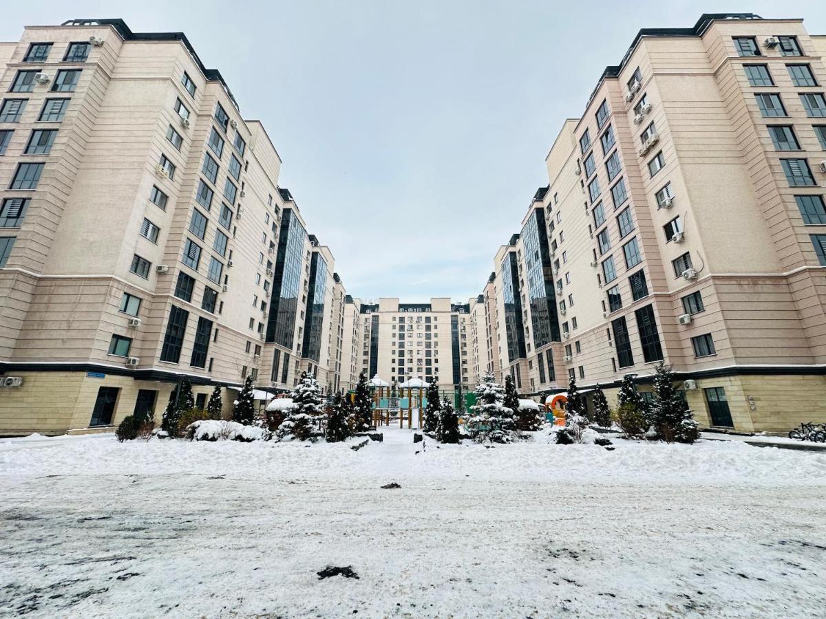 Apartament Central Park In The City Center Ałma Ata Zewnętrze zdjęcie